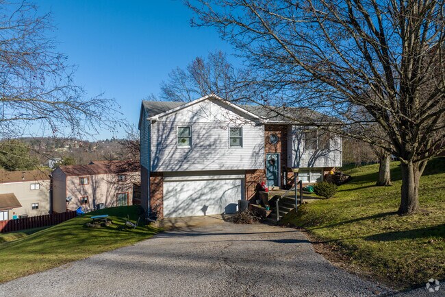 An example of a split-Level home located in Outlying North Franklin Township neighborhood.