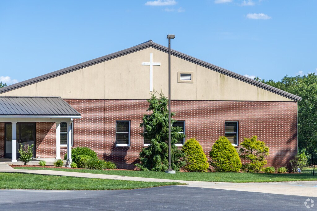 Lighthouse Baptist School serves all ages of students until 12th grade.