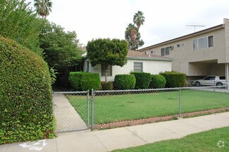 14417 Weddington St, Sherman Oaks, CA 91401