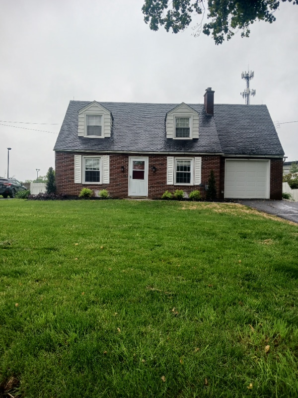 852 Eden Rd, Lancaster, PA 17601