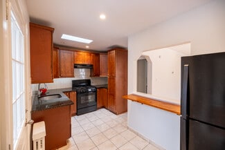56 Marlboro Rd Unit 1, Valley Stream, NY 11581