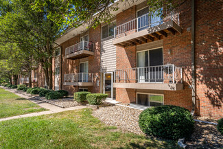 2901-2979 W Cannes Dr, Peoria, IL 61615
