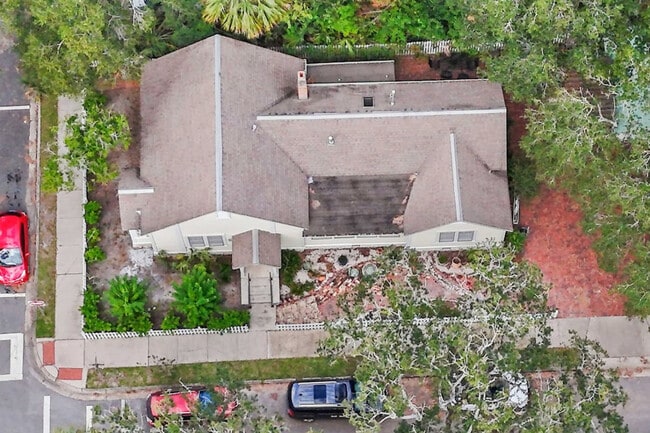 204 NE 3rd Ave unit ID1359117P, Gainesville, FL 32601 - photo 7