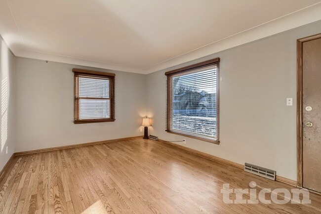 6921 Russell Ave S, Richfield, MN 55423 - photo 3