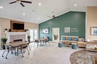 2800 Overlook Dr, Rochester Hills, MI 48307