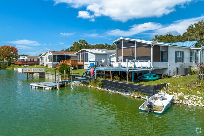 Find a waterfront retirement home in the Lake Fantasia community.