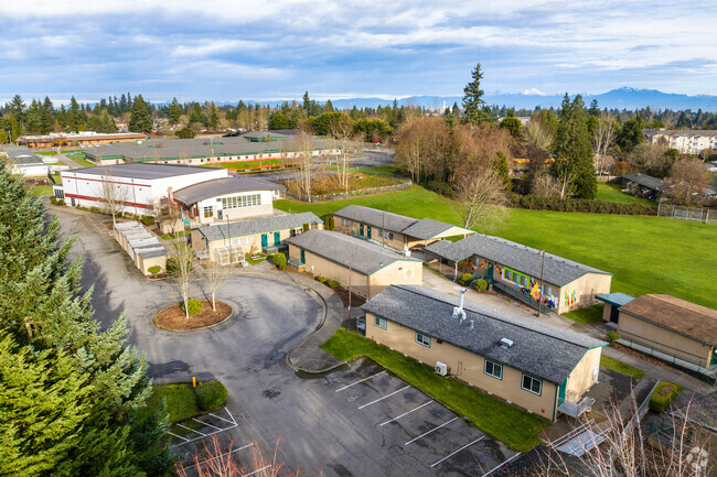 Aces High School is in the Holly neighborhood district of Everett, WA.