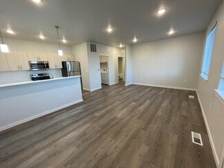 5892 N Five Mile Rd, Boise, ID 83713