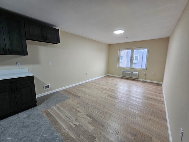 158 6th St unit 407, Passaic, NJ 07055 - photo 4