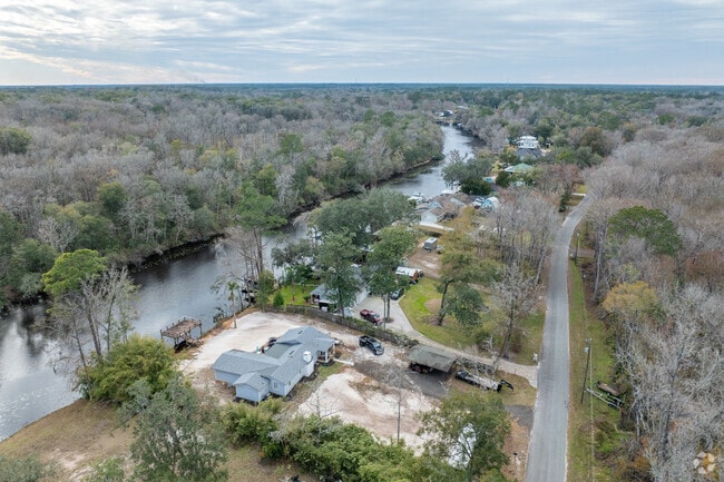 Many people love the convenience of living on Black Creek in Middleburg.