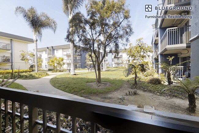 333 1st St unit FL3-ID6059A, Seal Beach, CA 90740 - photo 4