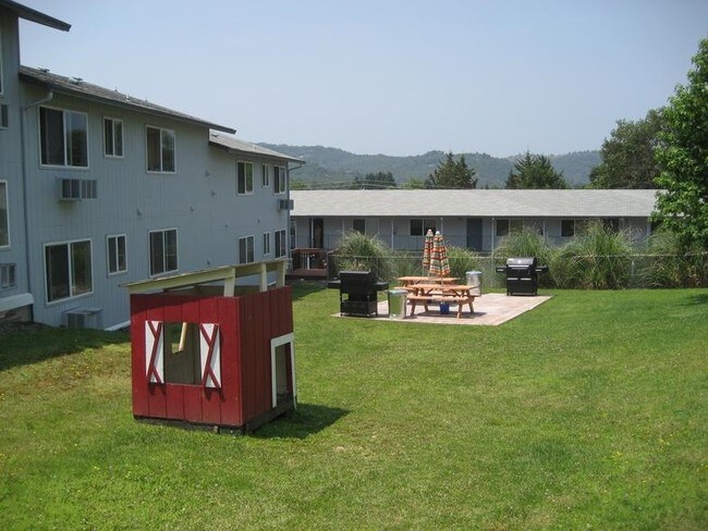 Lookingglass Apartments, Roseburg, OR 97471 - photo 6