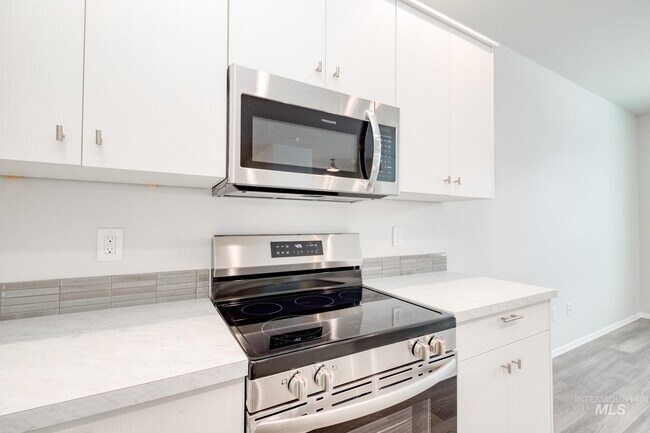 2927 E Mossy Creek Dr, Kuna, ID 83634 - photo 6