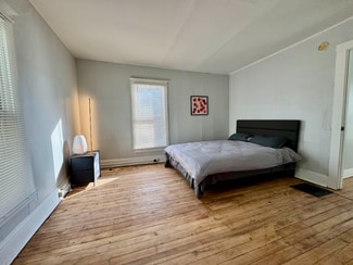 1400 Bemis St SE, Grand Rapids, MI 49506