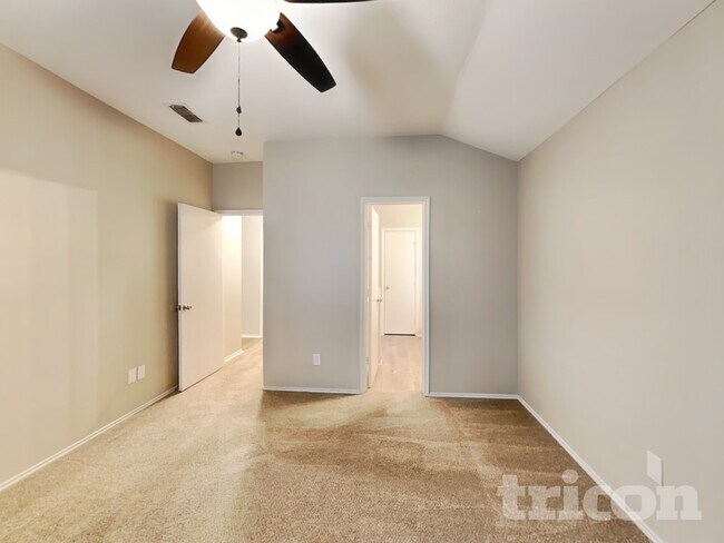 1735 Duster Cir, Arlington, TX 76018 - photo 6