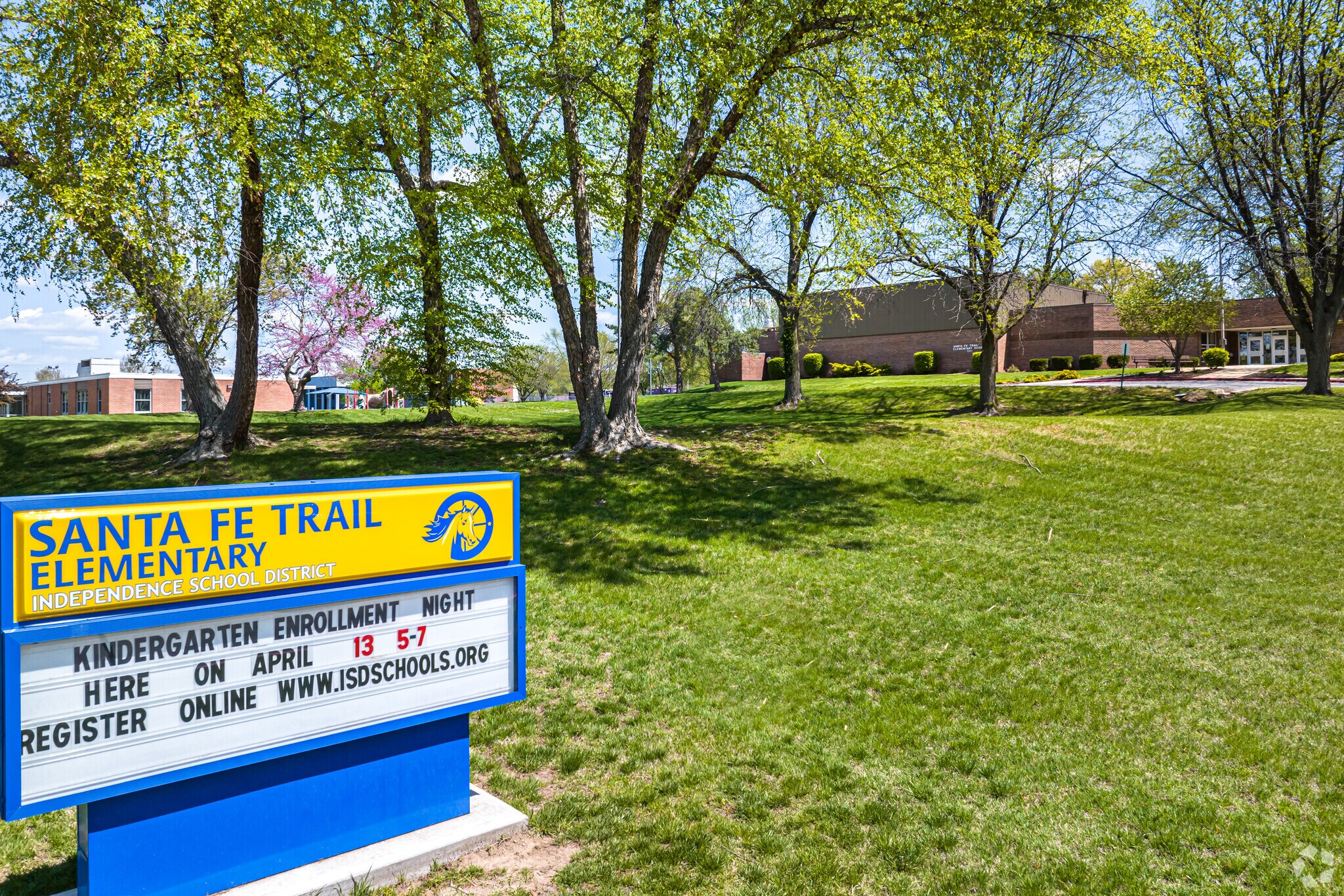 Santa Fe Trail Elementary signage.