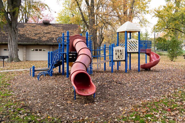 Fostoria City Park has features amenities for kids as well as adults.