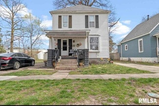 1844 S 2nd St, Springfield, IL 62704