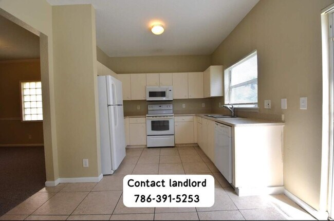 2010 SW 112th Terrace, Miramar, FL 33025 - photo 5