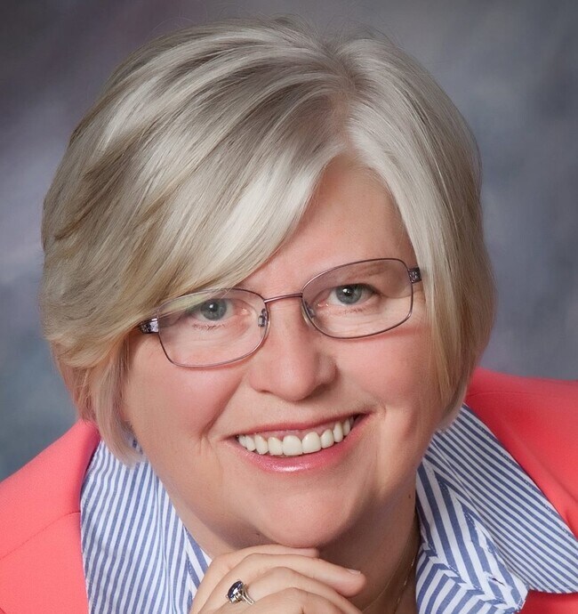 Caroline Dixon