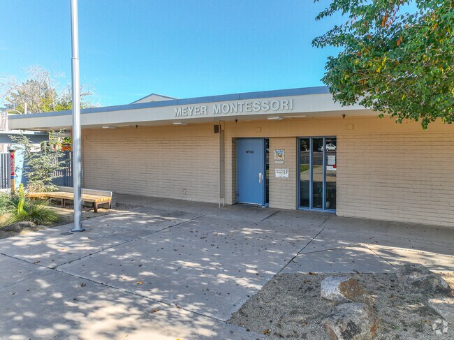 Meyer Montessori