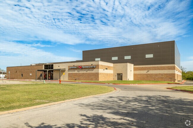 Brink Junior High School is located at 11420 South Western Avenue in Moore, Oklahoma.