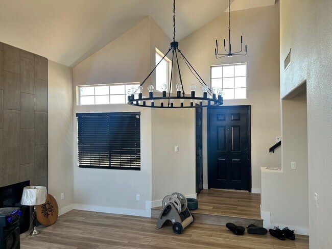 3921 Blairmoor St, North Las Vegas, NV 89032 - photo 6