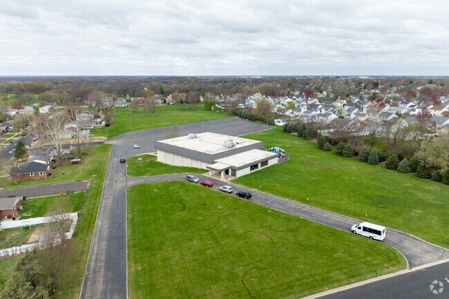 El Vista Baptist Academy offers a sprawling campus when viewed from above.