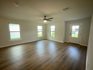 7393 Alley Oak Ln, Maurice, LA 70555