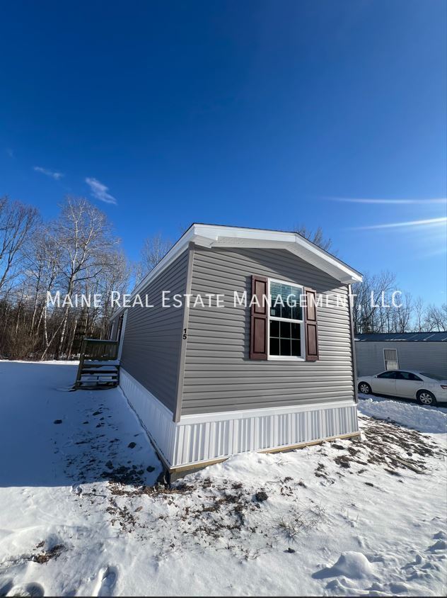 15 Schoppe Dr, Orono, ME 04473