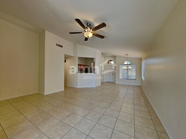 11409 W Davis Ln, Avondale, AZ 85323 - photo 6