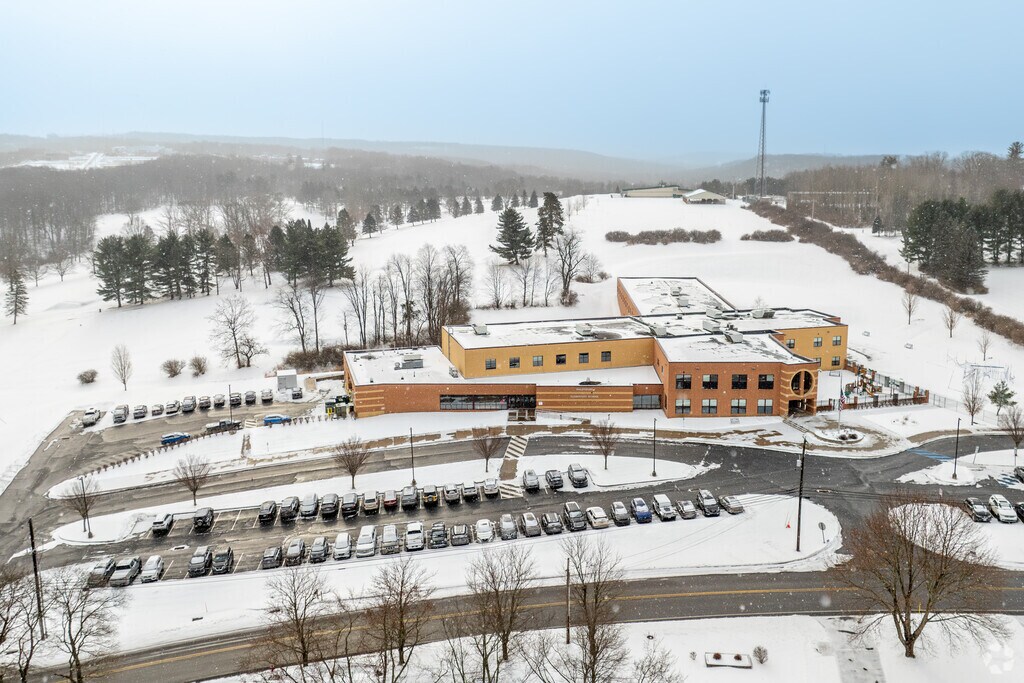 Philipsburg Elementary School has a small student to teacher ratio.