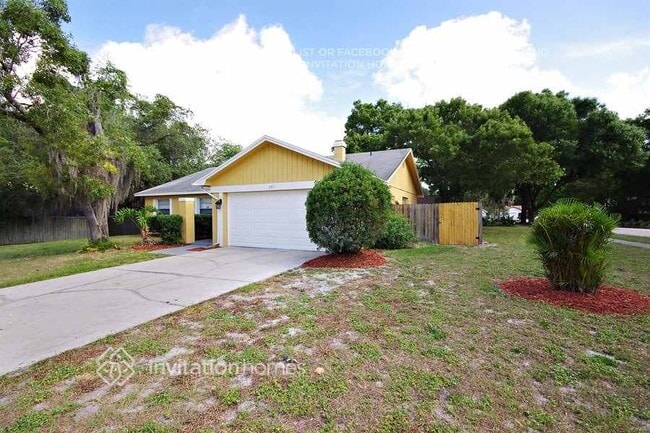 2819 Bermuda Ave N, Apopka, FL 32703 - photo 2
