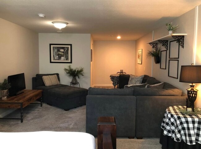 3313 46th Ave SE, Mandan, ND 58554 - photo 2