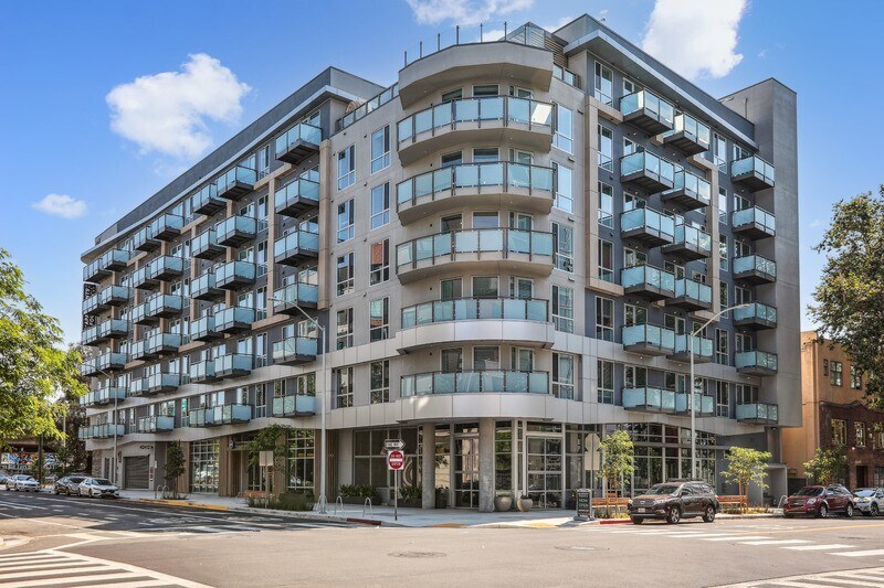 Link Apartments® Four12, Oakland, CA 94607 - photo 1