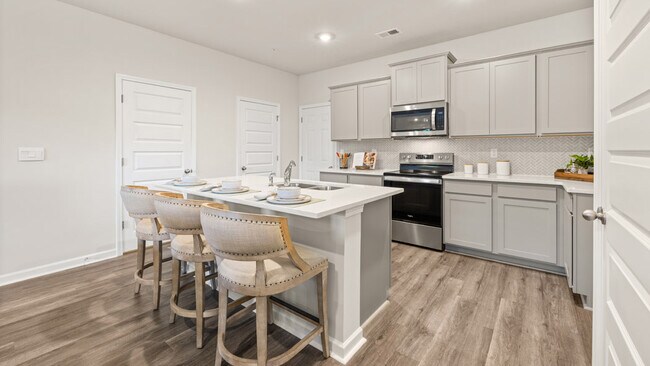 340 Sound Cir, Stockbridge, GA 30281 - photo 6