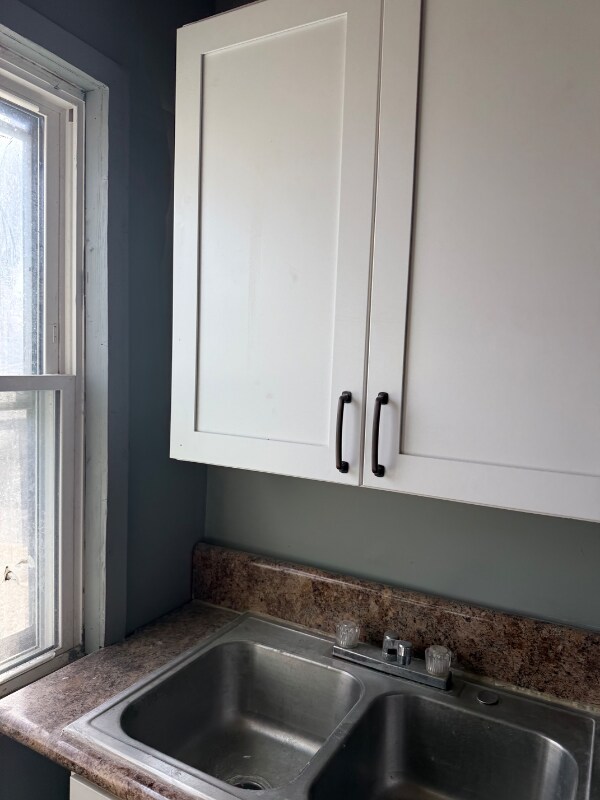 946 Harvard Blvd, Dayton, OH 45406 - photo 3