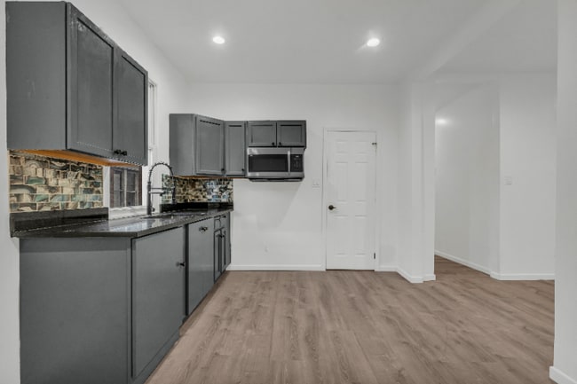 3353 Fullerton Ave, Detroit, MI 48238 - photo 3