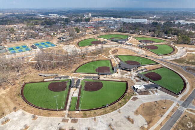 There are a multitude of athletic facilities at Sand Mountain Park in Albertville.