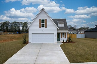 160 Firefly Ln, Opelika, AL 36804