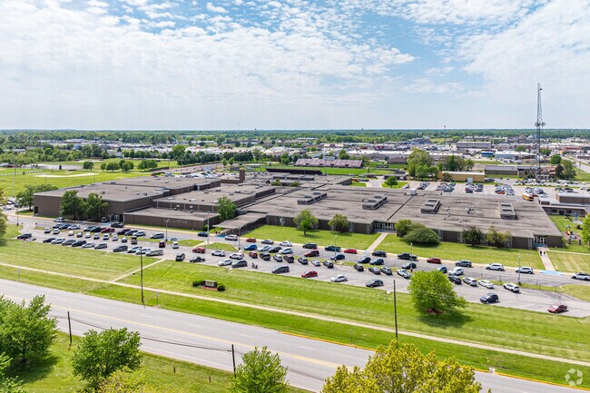 Terre Haute South Vigo High School has a planetarium and earns a B from Niche.