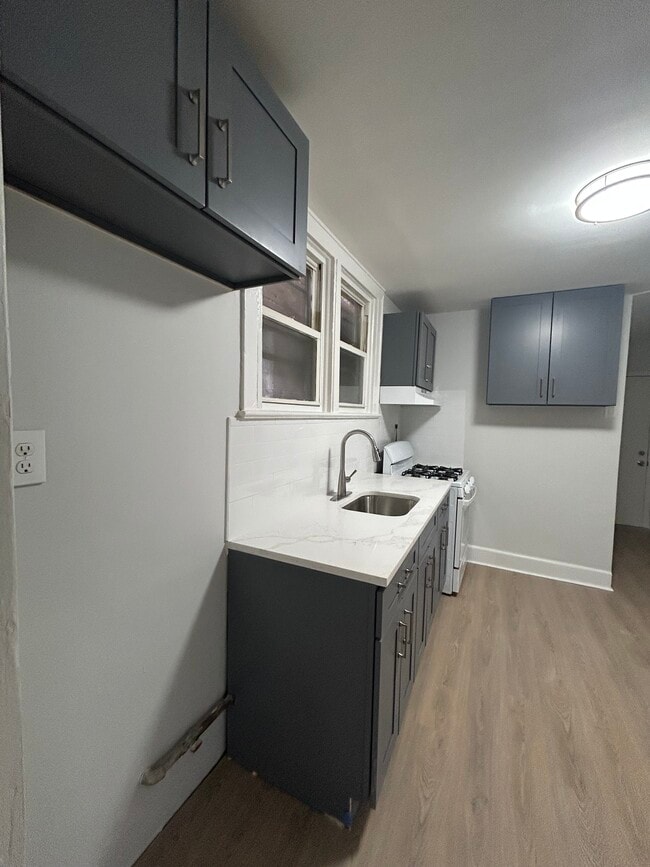 243 Smith St unit 2, Newark, NJ 07106 - photo 7