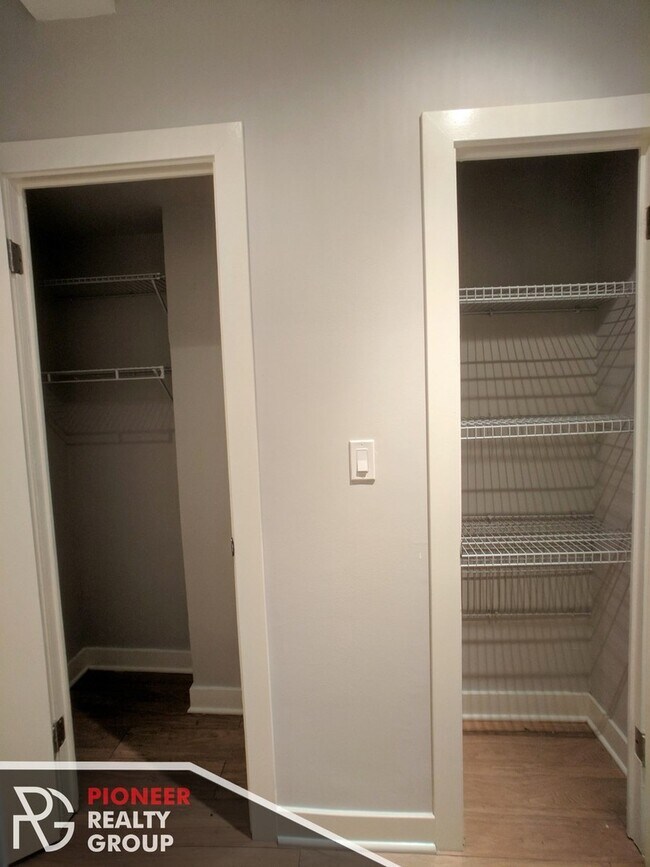 515 W Belmont Ave unit 2, Chicago, IL 60657 - photo 7