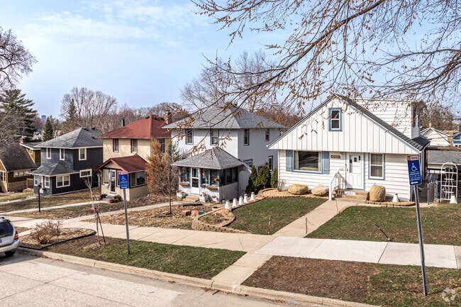 A diverse selection of home styles is available in Waite Park.