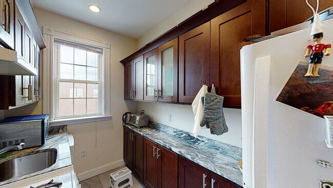 133 Glenville Ave unit 15-1, Allston, MA 02134 - photo 2