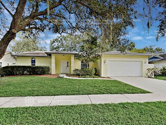 2275 Cork Oak St W, Sarasota, FL 34232