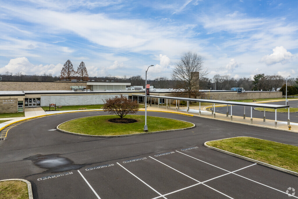 Unami Middle school
