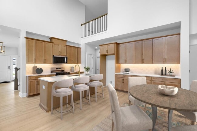 5340 Trail Vista Dr, West Bloomfield, MI 48323 - photo 3