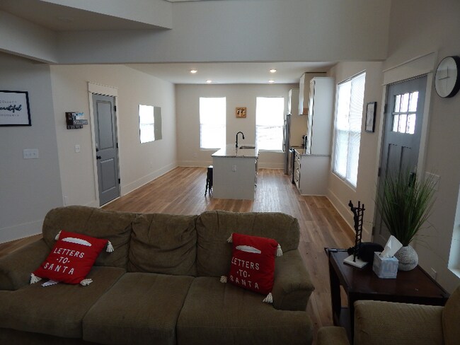 233 Marshland Ln, Greer, SC 29650 - photo 6