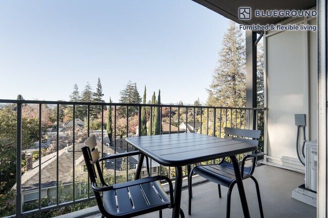 535 Everett Ave unit FL4-ID1230, Palo Alto, CA 94301 - photo 4